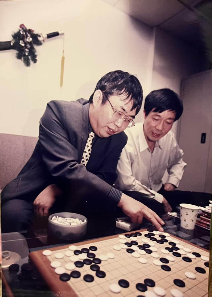 开云官网-旋风西去，豪气干云——与聂卫平交往二三事|围棋|国足|桥牌|年维泗|王汝南_新浪新闻